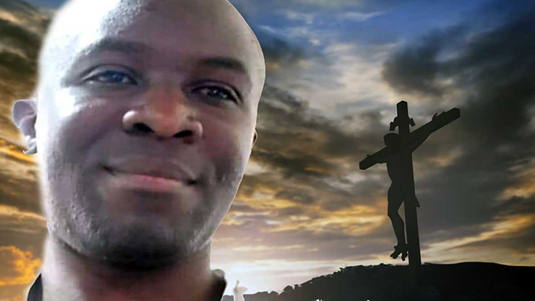 Atheist In Kenya Secretary Gives His Life To Jesus Christ